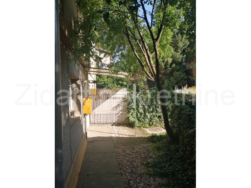 Будинок, 1313 м², 95 000$ — FAKTOR